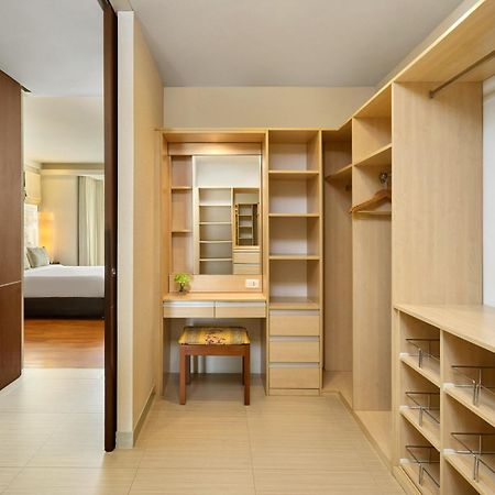 The Park Nine Hotel Srinakarin Bangkok Kültér fotó