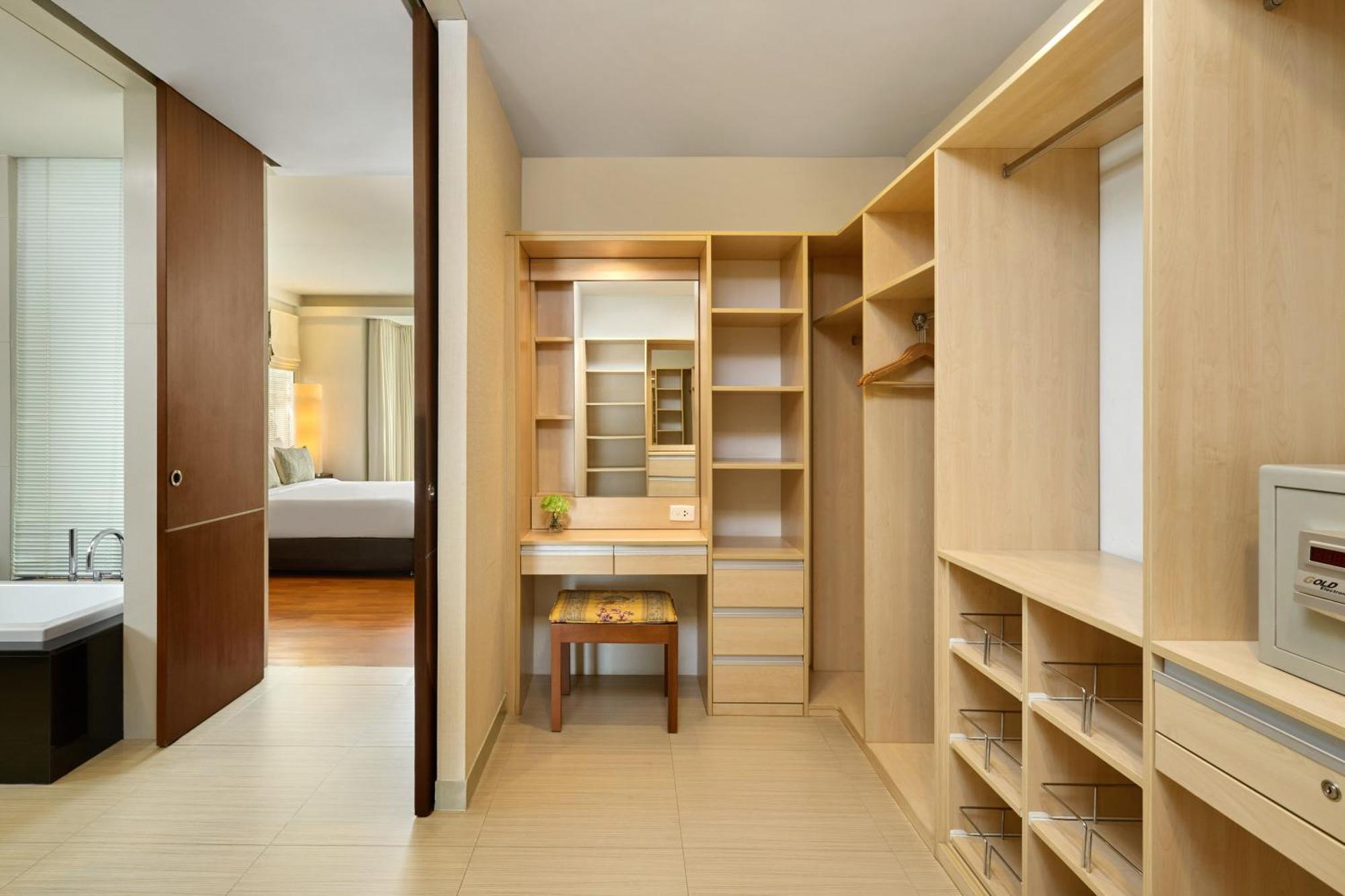 The Park Nine Hotel Srinakarin Bangkok Kültér fotó